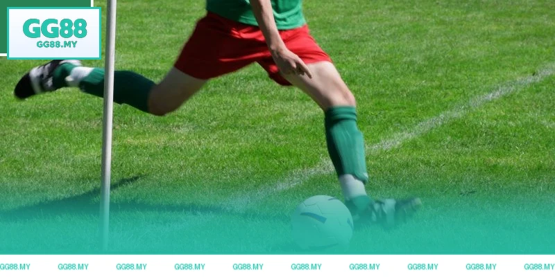 Quan sát lối đá khi bắt kèo phạt góc hôm nay